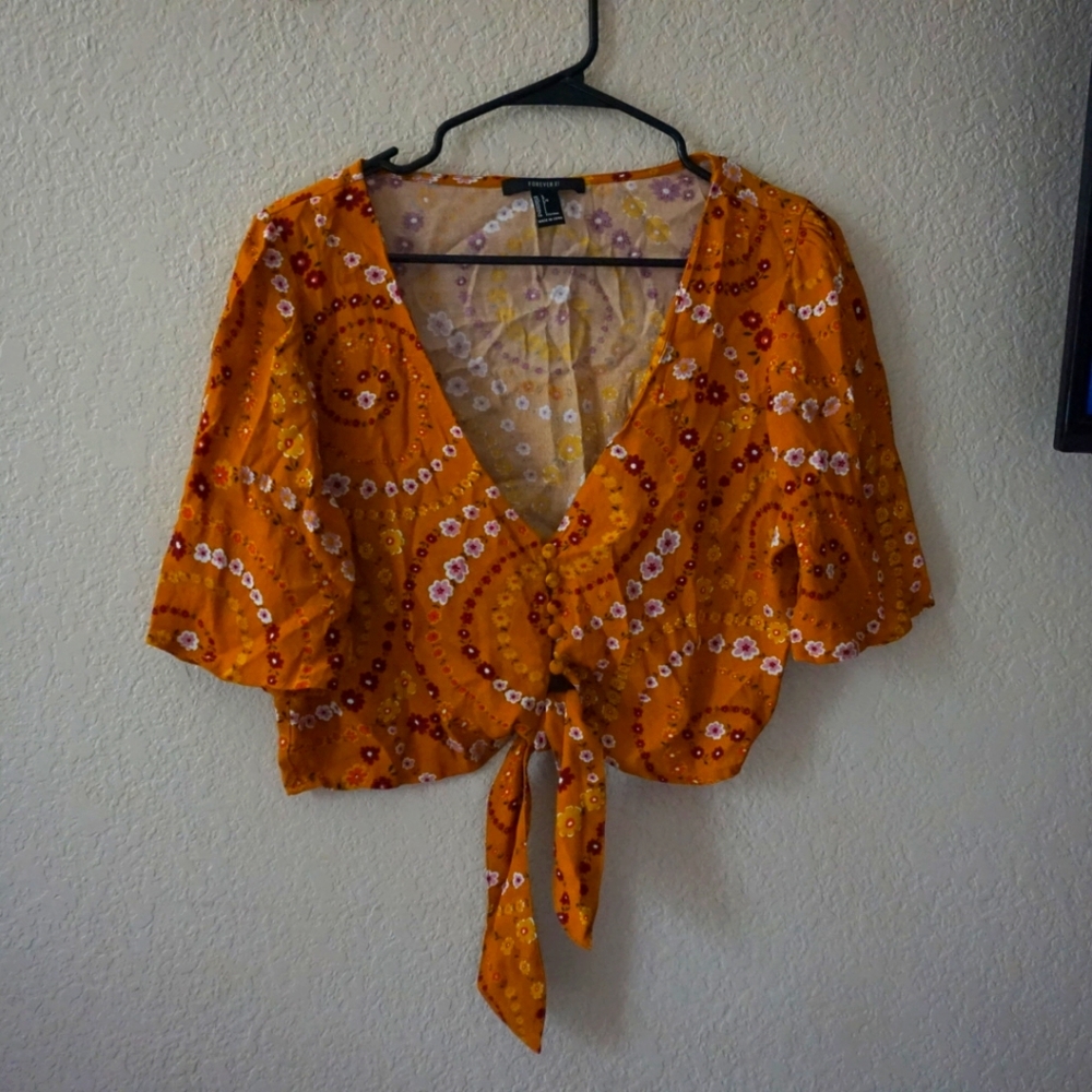 Crop top